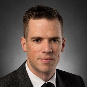 Paul Sim (Senior Director of Boeing)