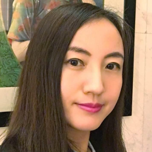 Carrie Zheng (Director of Investment Department at U-Star immigration)
