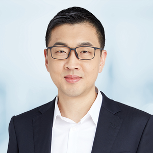CALVIN DING (Partner at Hogan Lovells)