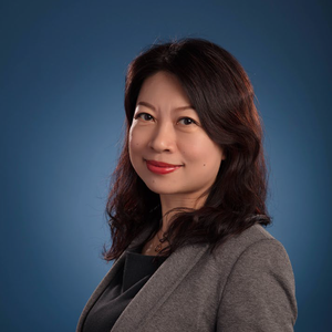 Stephanie Tong (Sales Manager at United Airlines)