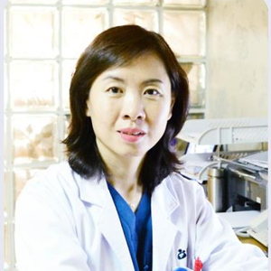 Xiaohong Zheng (Associate Chief Gynecologist at Tianjin Amcare Women's and Children's Hospital)