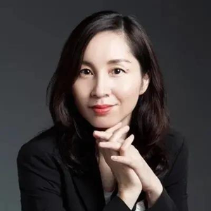 Qiaowei Shen (Professor of Marketing, Academic Director of the Guanghua-Kellogg EMBA at Guanghua School of Management)
